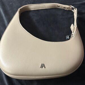 A Cream Shoulder Bag - Sleek Minimalist Design